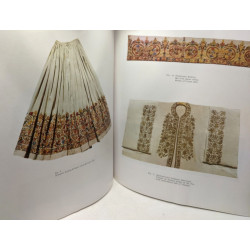 Broderies et ornements du costume grec