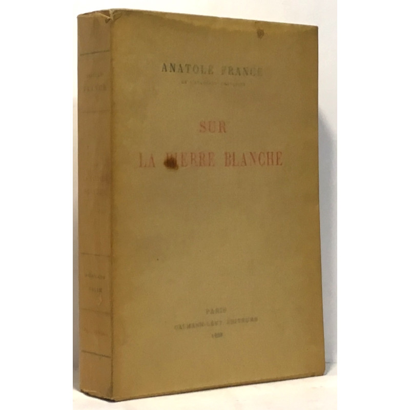Sur la pierre blanche