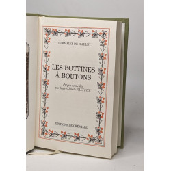 Les bottines à boutons
