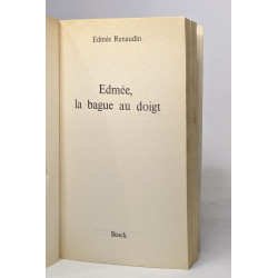 Edmée la bague au doigt