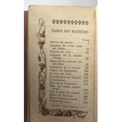 Petit missel romain contenant les offices du Dimanche et des...