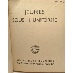 Jeunes sous l'uniforme