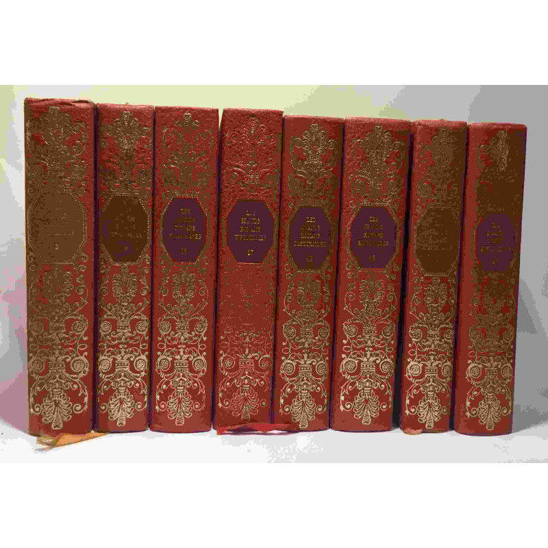 8 volumes de "Les grands romans historiques"...