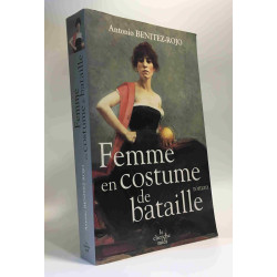 Femme en costume de bataille (livre au format in8: taille moyenne)