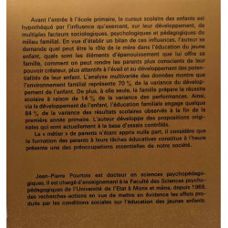 Comment mères enseignent leur enfant