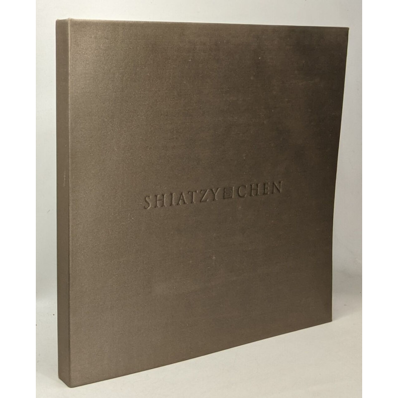 Schiatzy Chen - collection