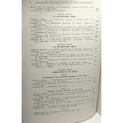 Histoire des institutions et des doctrines pédagogiques par les textes