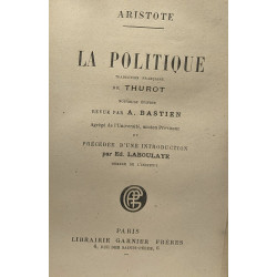 La politique. Collection : Classiques Garnier