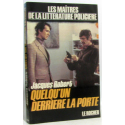Quelqu'un derrière la porte