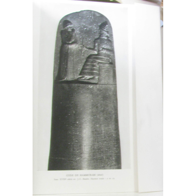 La sculpture au musée du Louvre (emboîtage deux) - l'illustration:...