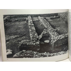 Herdonia --- Ordona vent'anni di ricerca archeologica venti secoli...