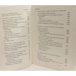 Modern Economic Growth (Study in Comparative Economics)