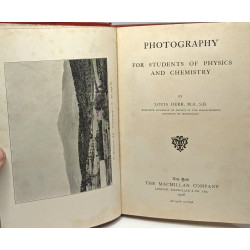 Photographyt for students of physics and chemistry