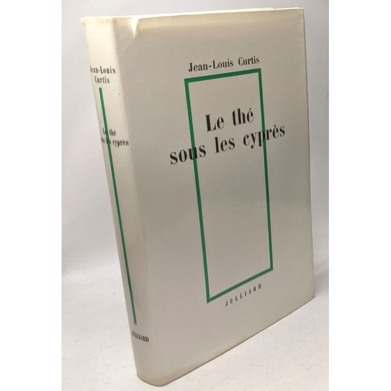 Le thé sous les cyprès