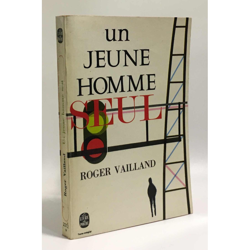 Un jeune homme seul