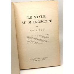 Le style au microscope