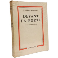 Devant la porte