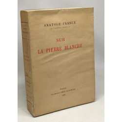 Sur la pierre blanche