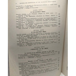 Histoire des Institutions et des doctrines pedagogiques par les textes