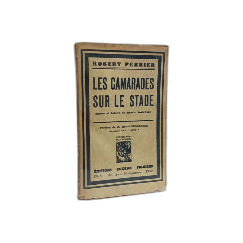 Les camarades sur le stade