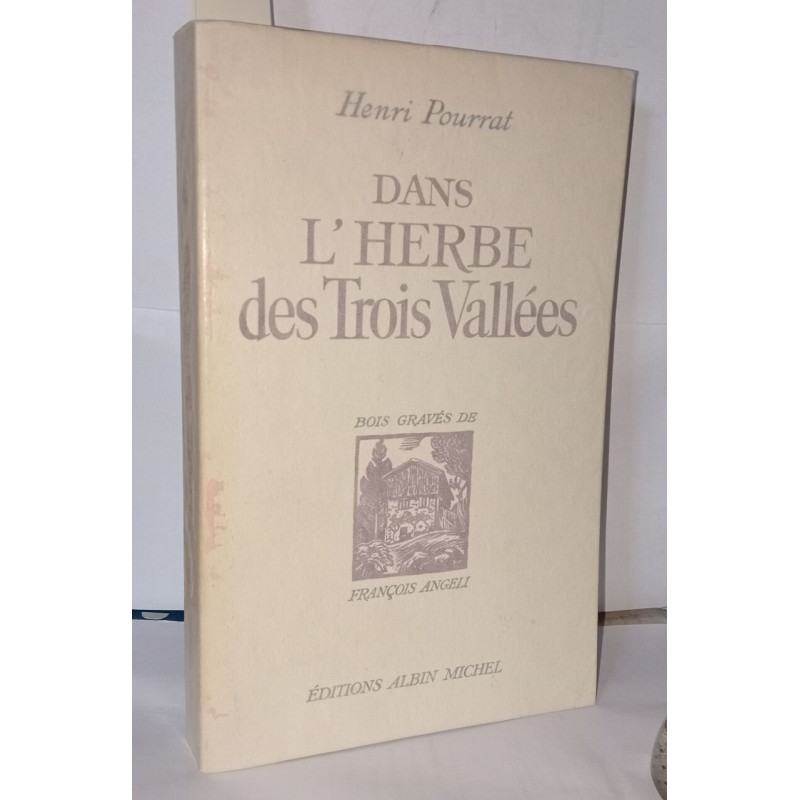 Dans l'herbe des trois vallées