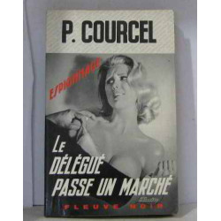 Le délégué passe un marche