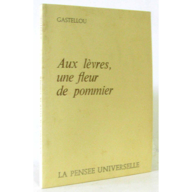 Aux lèvres une fleur de pommier