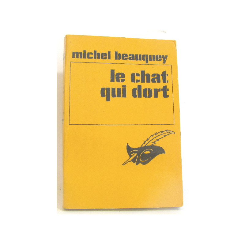 Le chat qui dort