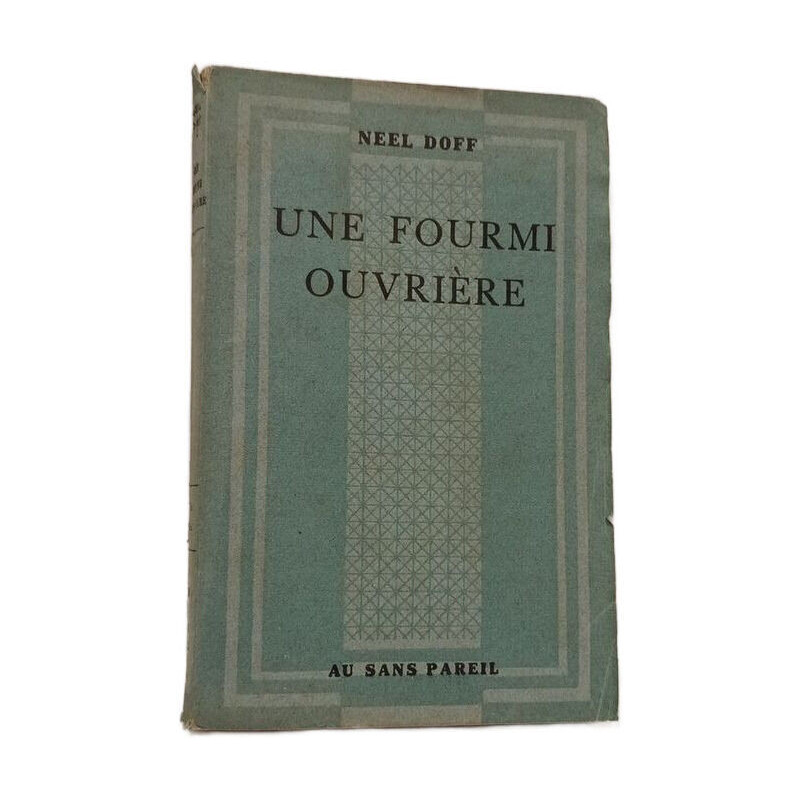 Une fourmi ouvrière