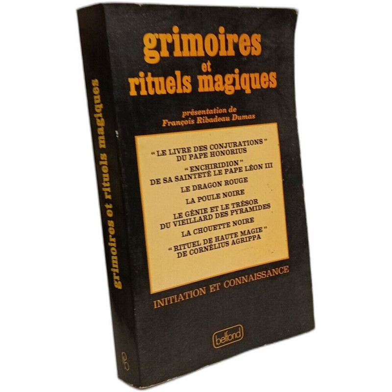 Grimoires et rituels magiques