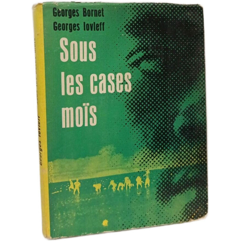 Sous les cases mois