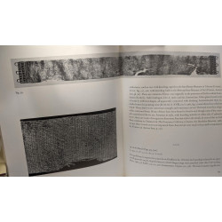 Ivories from Ziwiye and items of ceramic and gold / Monographien...